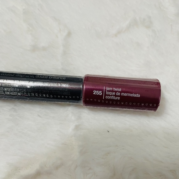 Bundled Discontinued Covergirl Jumbo Lip Balms - Picture 6 of 8